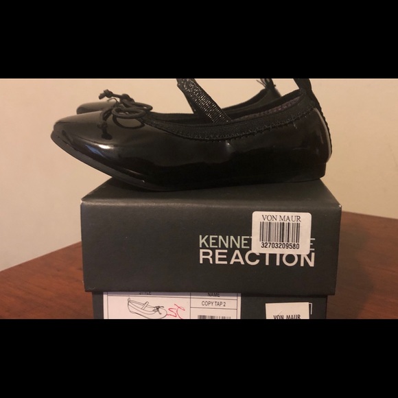 Toddler Girls Dress Shoes - Picture 2 of 2